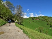 07 Buon tratto di cammino su strada agrosilvopastorale